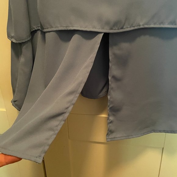 Blue Sleeveless Blouse Size L, Simons Contemporaine - Picture 4 of 4